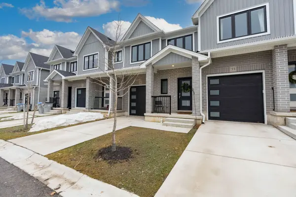 17 Nicholson ST #35, Lucan Biddulph, ON N0M 2J0