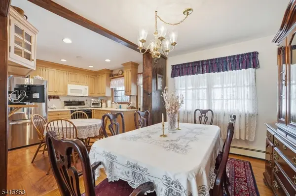 36 Page Dr, Oakland Boro, NJ 07436