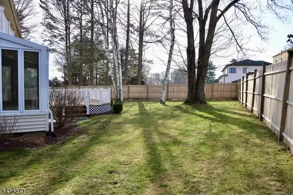 2 Edith Ct, East Hanover Twp., NJ 07936