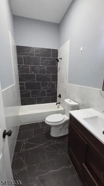 62 Lafayette St, Paterson City, NJ 07501