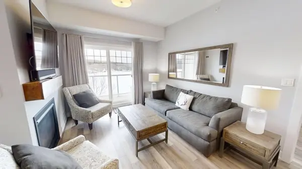 25 Pen Lake Point RD #423, Huntsville, ON P1H 2E8