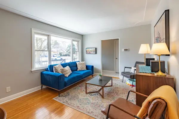 178 Bristol ST, Waterloo, ON N2J 1H1