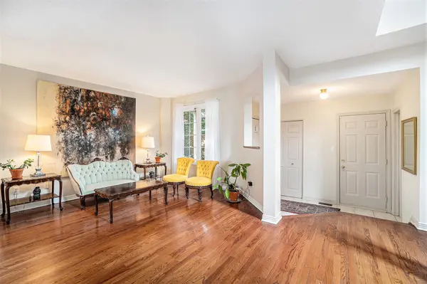 29 Woodford WAY, Barrhaven, ON K2J 4B9