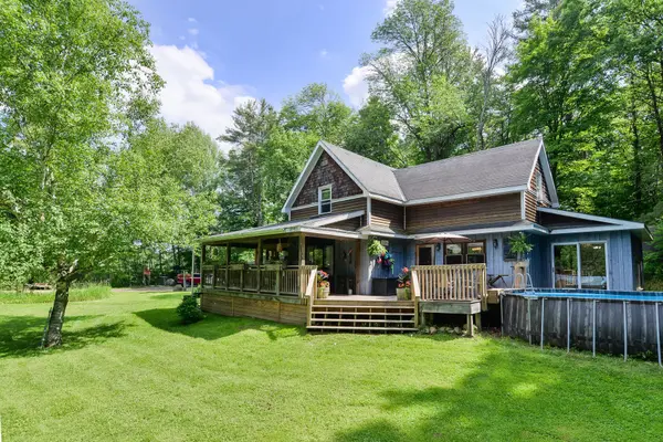 1658 HOUSEY'S RAPIDS RD, Gravenhurst, ON P1P 1R3