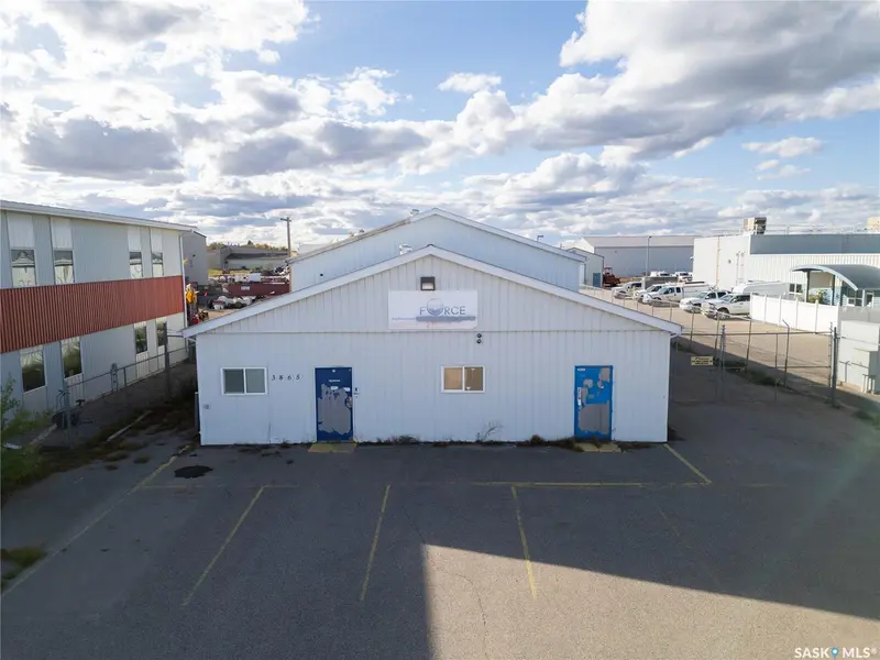 3865 5th AVENUE E, Prince Albert, SK S6W 0A2