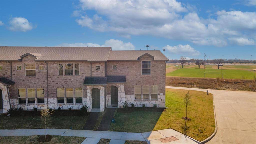 3201 Solana Circle, Denton, TX 76207
