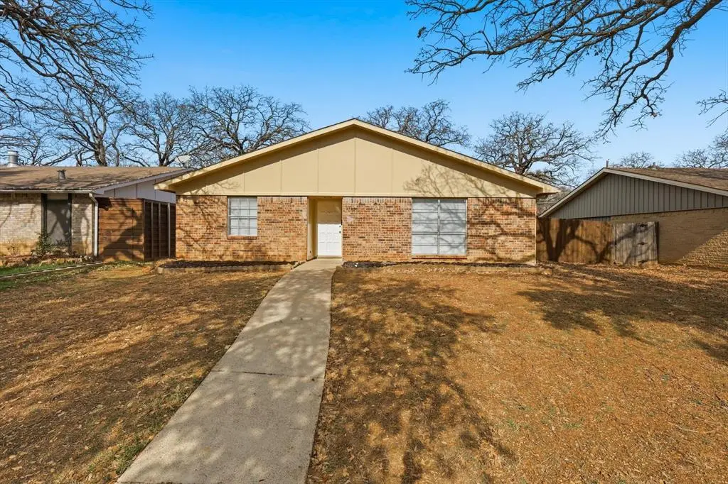1113 Kingston Drive, Lewisville, TX 75067