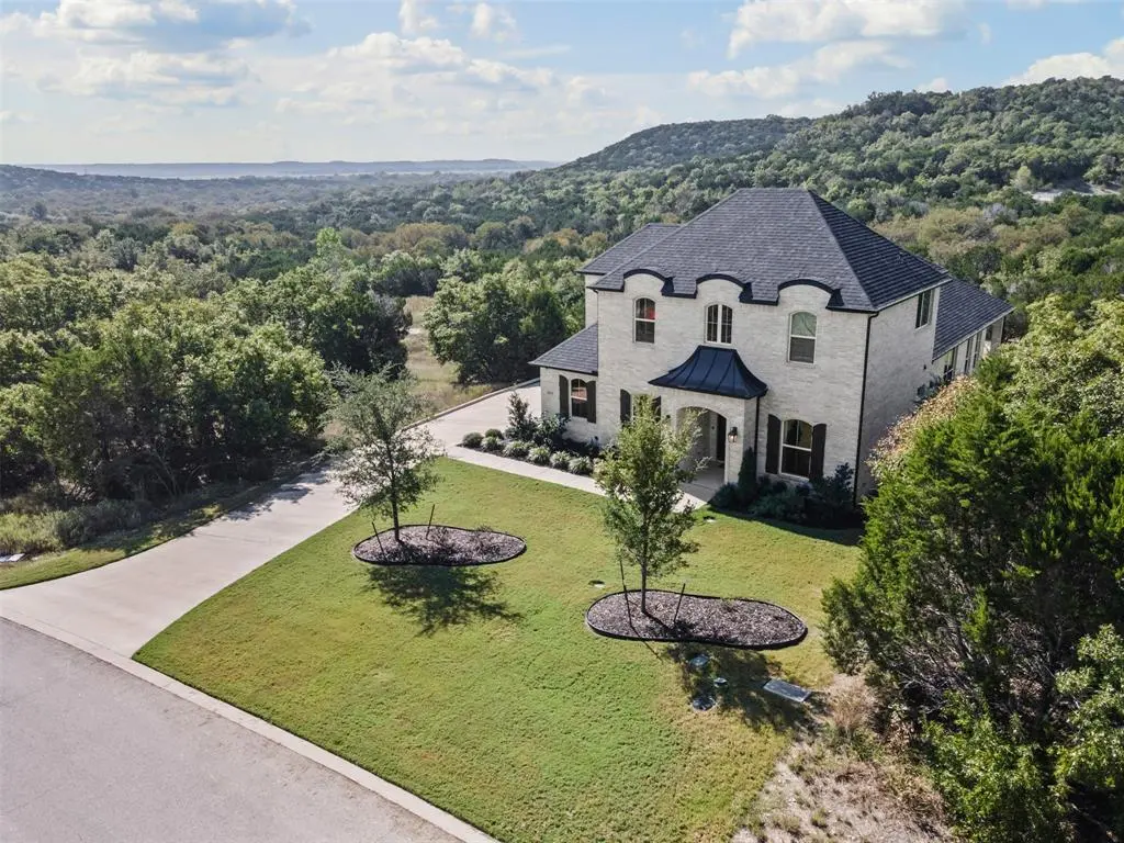 8732 Fullerton Drive, Cleburne, TX 76033