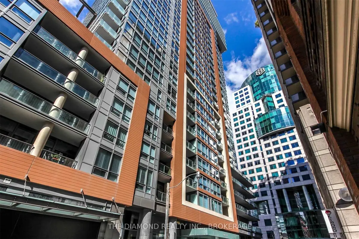 8 Mercer ST #1506, Toronto C01, ON M5V 0C4