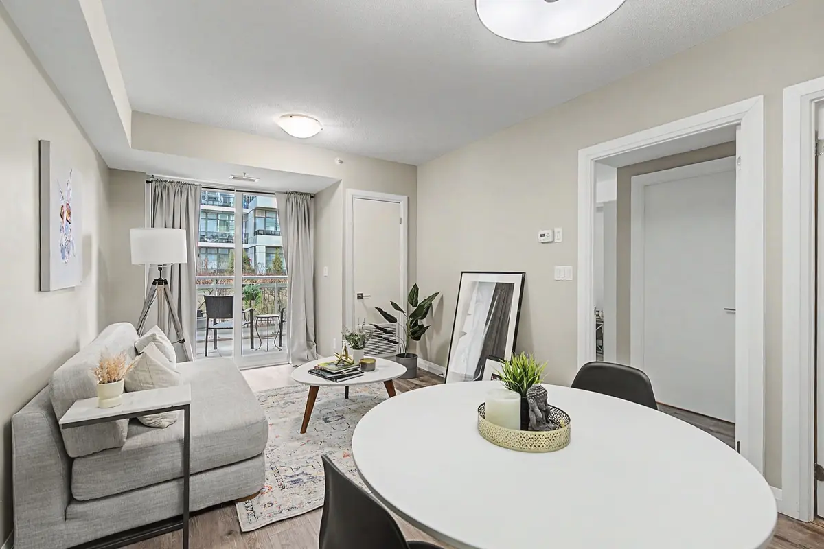 63 Arthur ST S #205, Guelph, ON N1E 0A8