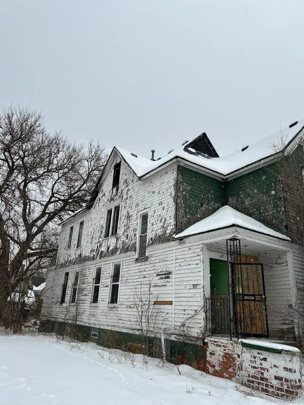 3671 Hendricks ST, Detroit, MI 48207