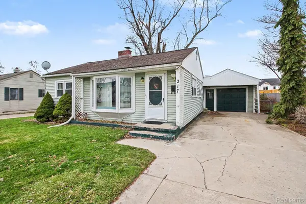 217 N 5th ST, Brighton, MI 48116