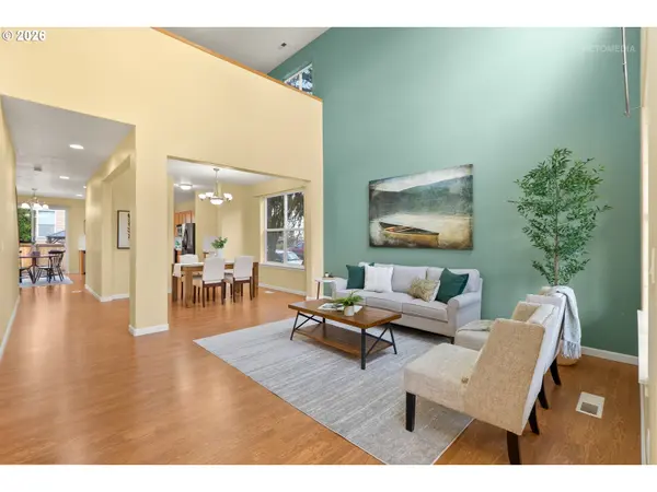 807 NW BROOKHILL ST, Hillsboro, OR 97124