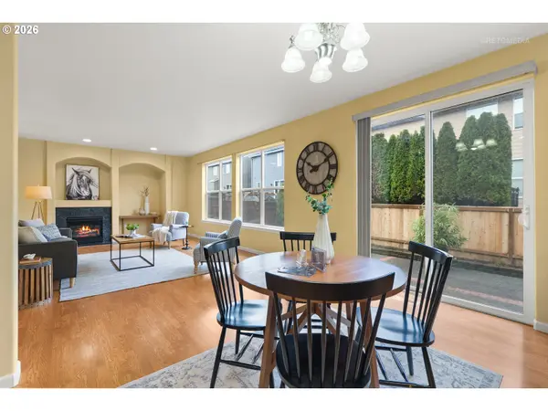 807 NW BROOKHILL ST, Hillsboro, OR 97124