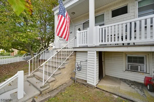 126 MacArthur Ave, Garfield City, NJ 07026