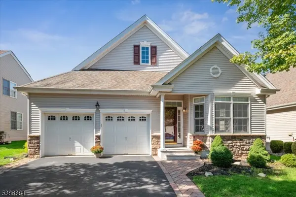 15 Republic Row, Franklin Twp., NJ 08873