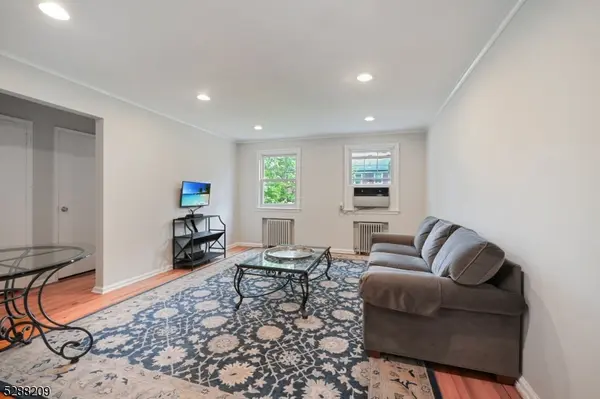 349 Bloomfield Ave, UNIT 60 #60, Verona Twp., NJ 07044