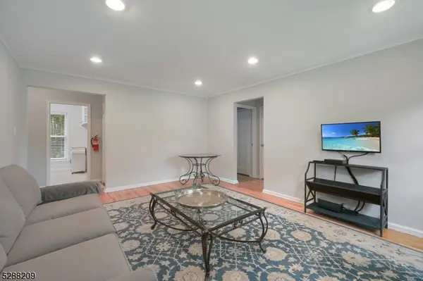 349 Bloomfield Ave, UNIT 60 #60, Verona Twp., NJ 07044