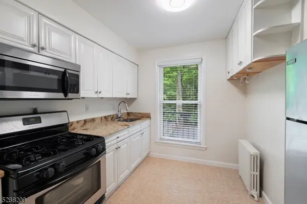 349 Bloomfield Ave, UNIT 60 #60, Verona Twp., NJ 07044