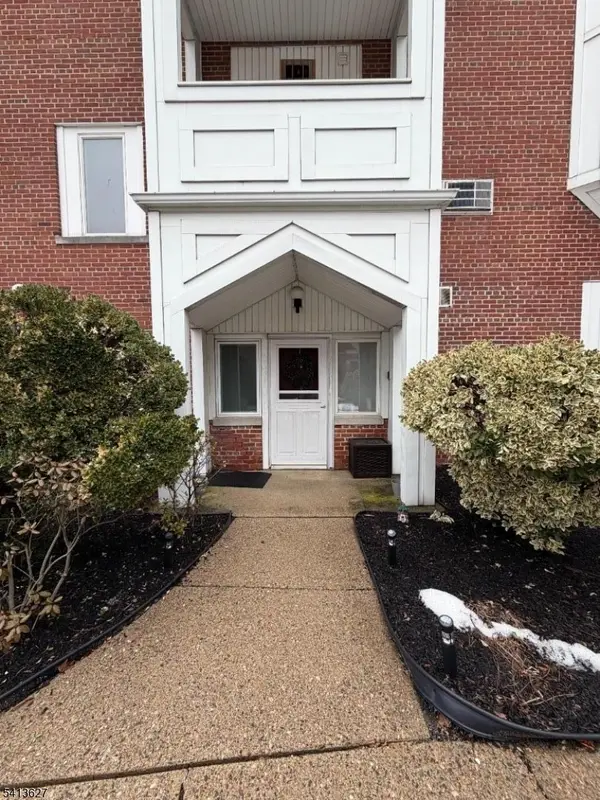 520 Turnpike C111, Pequannock Twp., NJ 07444