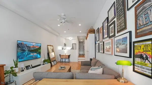 228 Monroe St #1N, Hoboken City, NJ 07030