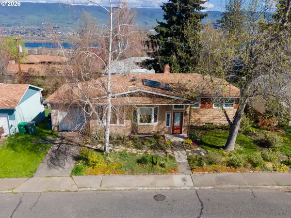 731 E 19TH ST, The Dalles, OR 97058