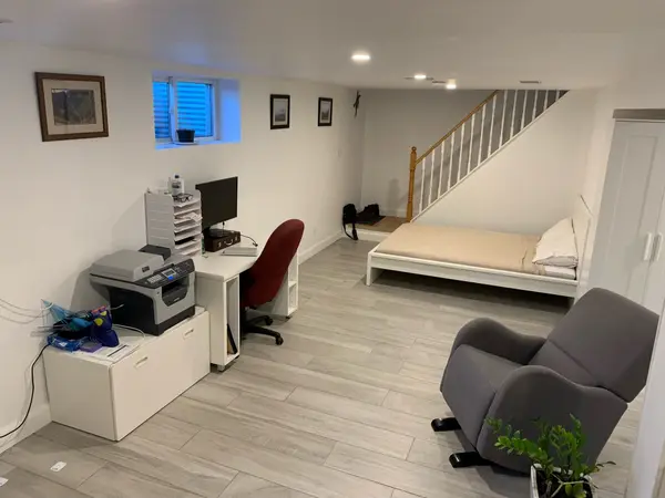 48 Briar RD, Barrie, ON L4N 3M4