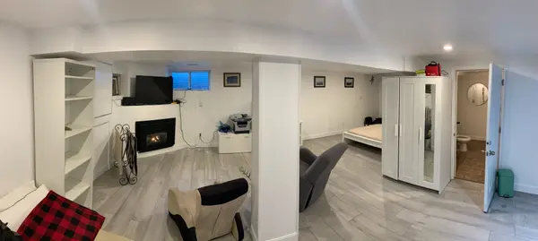 48 Briar RD, Barrie, ON L4N 3M4