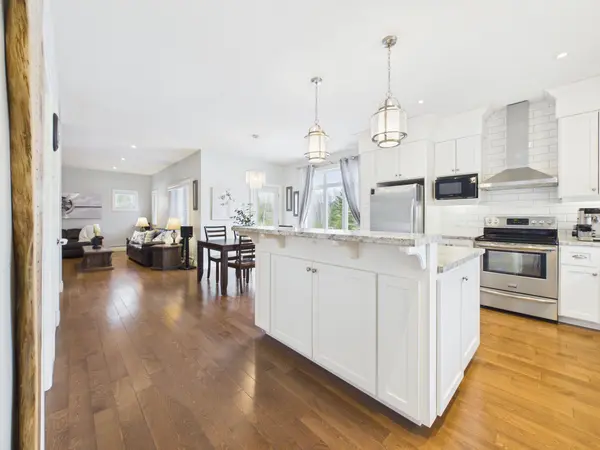 561 Louisa ST, Saugeen Shores, ON N0H 2L0