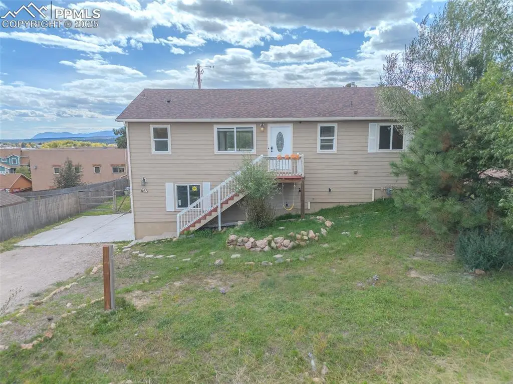 863 Circle RD, Palmer Lake, CO 80133
