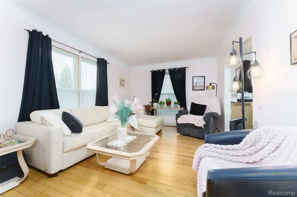 3714 Robina AVE, Berkley, MI 48072