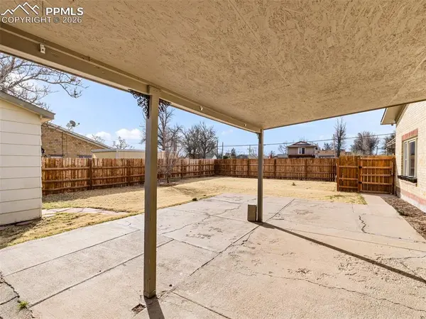 501 E 6th ST, La Junta, CO 81050