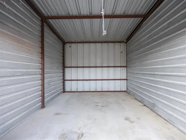 300 S State Highway 101, Chico, TX 76431