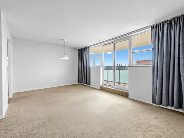 2130 Weston RD #805, Toronto W04, ON M9N 3R9