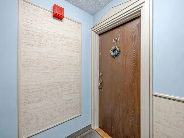 2130 Weston RD #805, Toronto W04, ON M9N 3R9