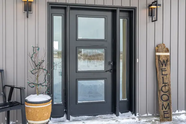 292 Kyes RD, Front Of Leeds & Seeleys Bay, ON K0E 1L0