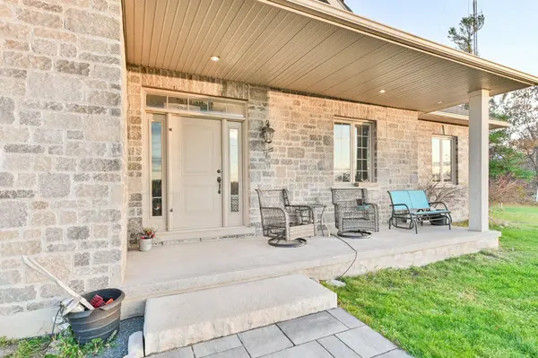 23 Oak Lake RD, Stirling-rawdon, ON K0K 3E0