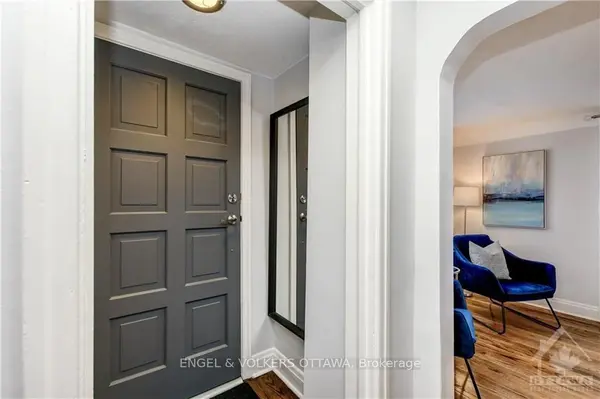 317 SUMMIT AVE, Alta Vista And Area, ON K1H 5Z9