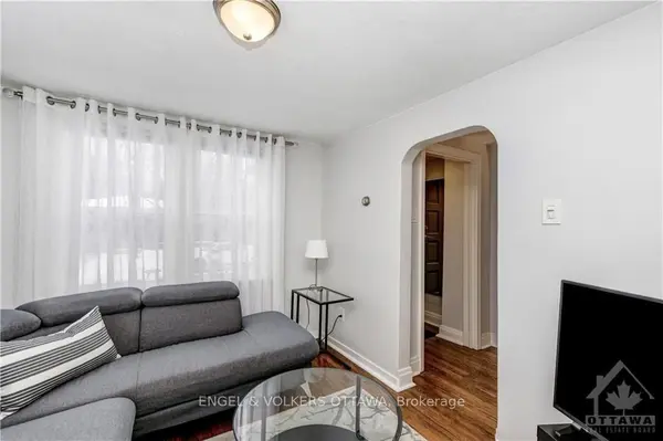 317 SUMMIT AVE, Alta Vista And Area, ON K1H 5Z9