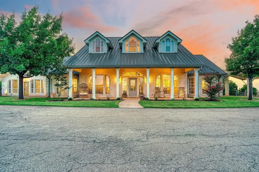 214 County Road 693, Buffalo Gap, TX 79508