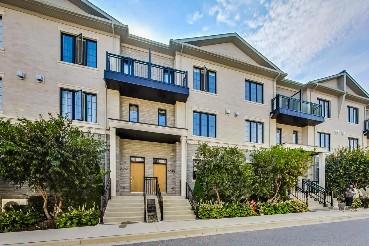 390 Highway 7 N/A E #TH7, Richmond Hill, ON L4B 0G5