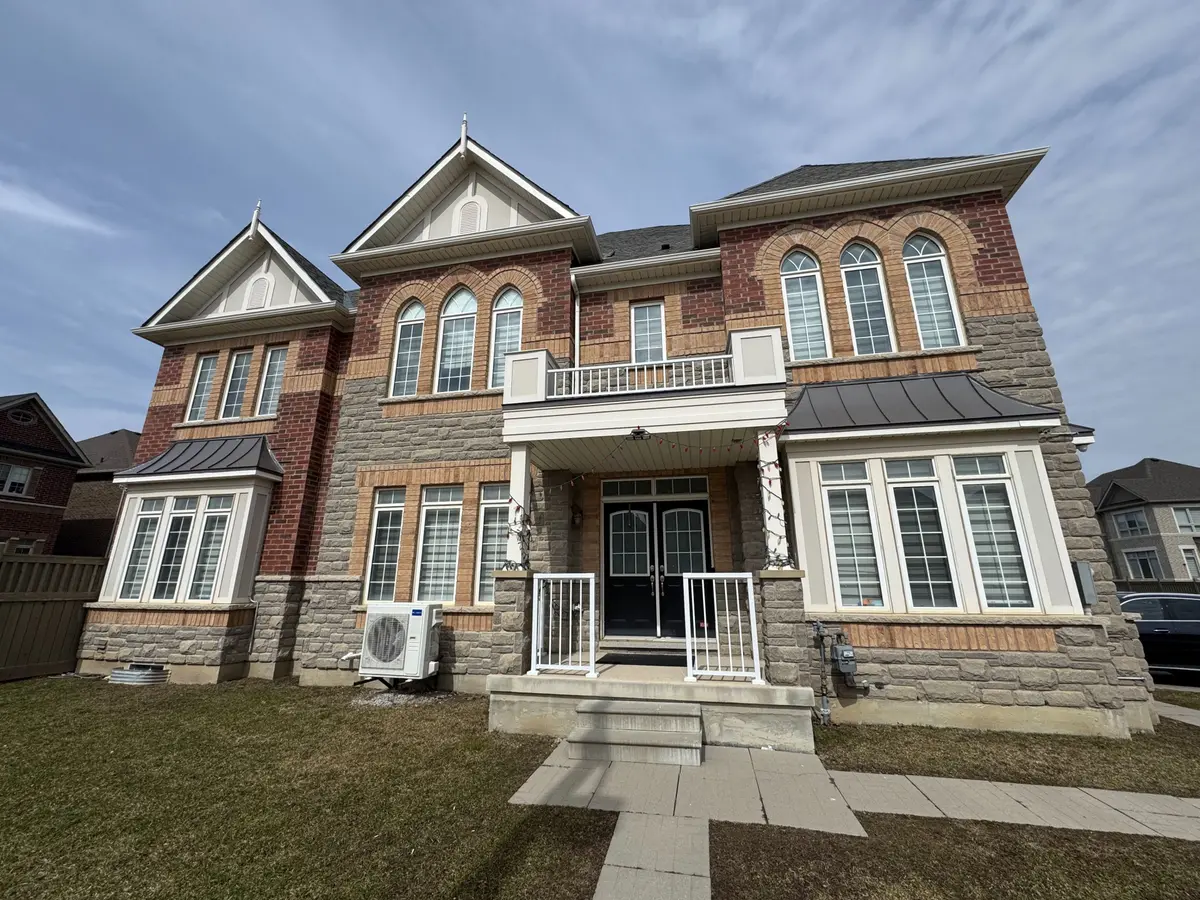 1 Stilton AVE, Vaughan, ON L4H 5B9