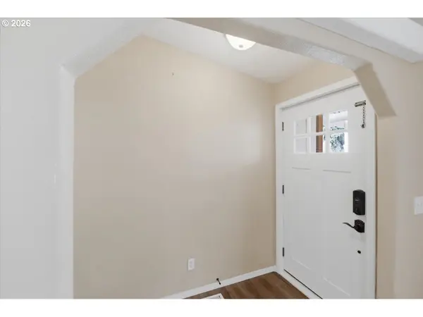 905 MOUNTAIN VIEW RD, Sweet Home, OR 97386