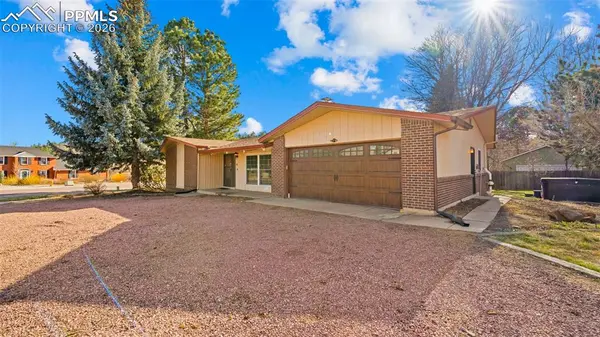 4100 Flintridge CIR, Colorado Springs, CO 80918