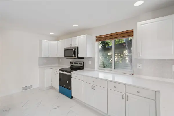 1 Woodrow CT, Battle Creek City, MI 49015