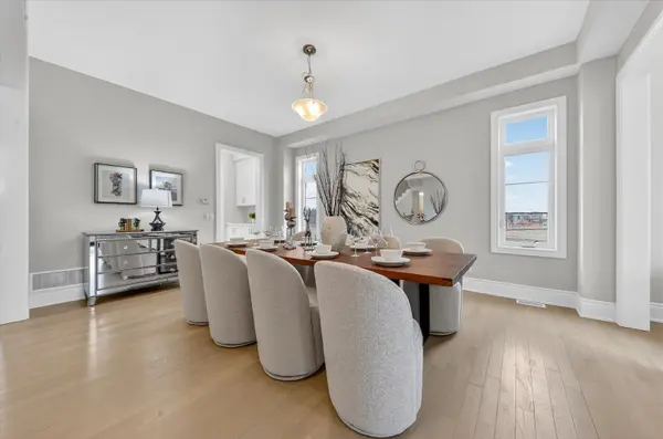 37 Meizhou AVE, Markham, ON L6C 3J6