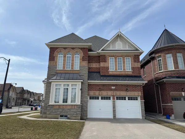 1 Stilton AVE, Vaughan, ON L4H 5B9