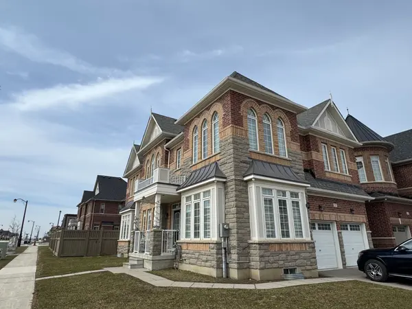 1 Stilton AVE, Vaughan, ON L4H 5B9