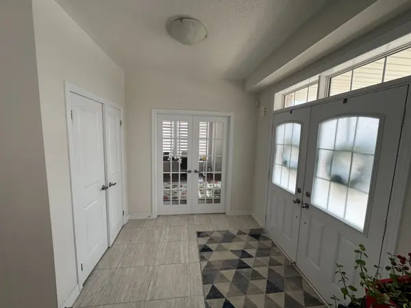 1 Stilton AVE, Vaughan, ON L4H 5B9