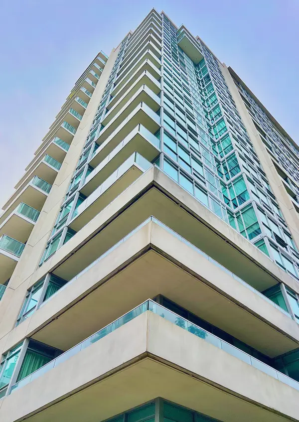 1055 Southdown RD #1309, Mississauga, ON L5J 0A3